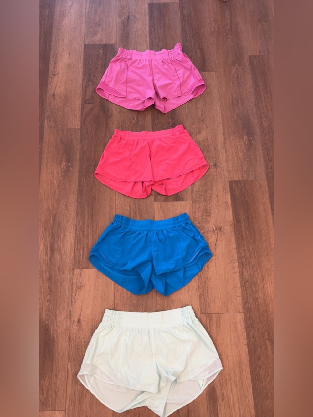 Lululemon Hotty Hot High-Rise Lined Short 4" Athletic Shorts Size 10
